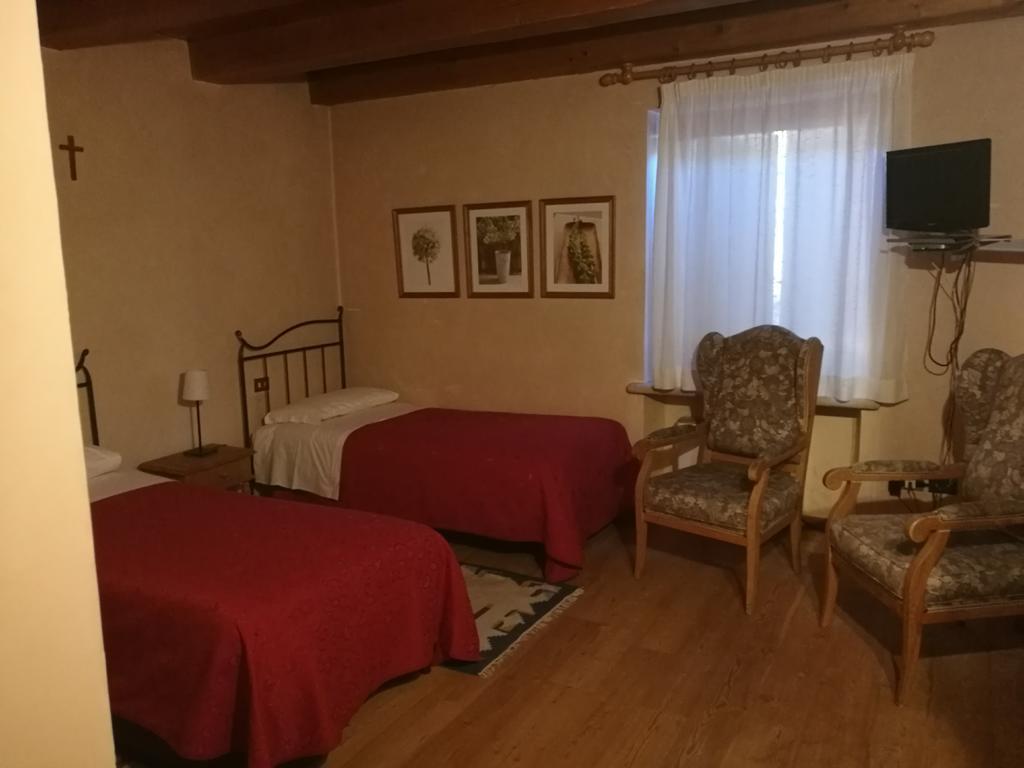 弗马尼 Costa Degli Ulivi酒店 外观 照片